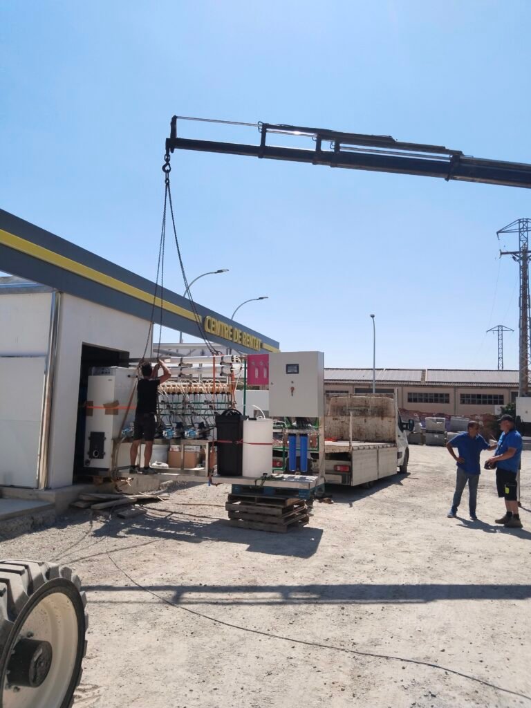 4 boxes de lavado 4 aspiradores y recicladora en Figueras (Gerona)
